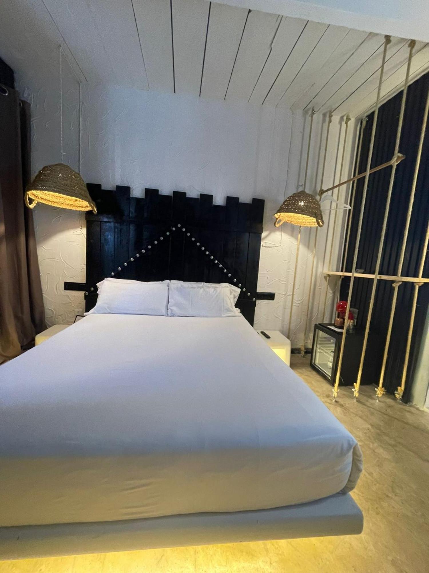 Paiise Hotels Sant Francesc de s'Estany Exterior foto